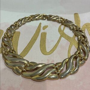Elegant Soft Gold Tone Braided Design Vintage Collar Style Necklace